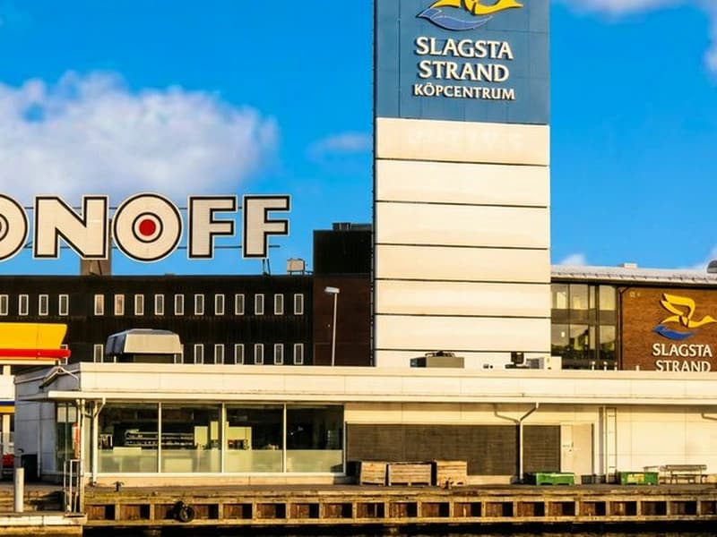 Buss till Slagsta strand i Botkyrka