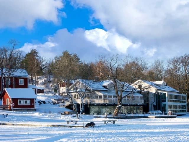 Buss till Sundby gård i Huddinge