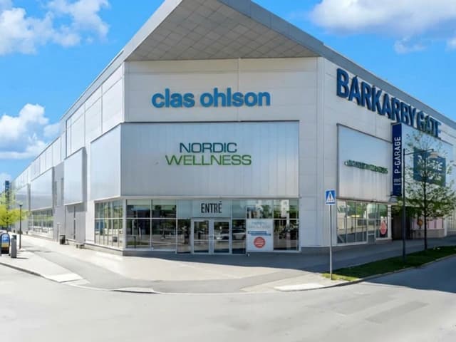 Hyr buss till Barkarby Gate för smidig gruppshopping i Järfälla.