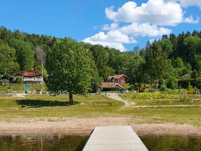 Bussresor för skolor och föreningar till Mälarbadet i Järfälla under sommaren.