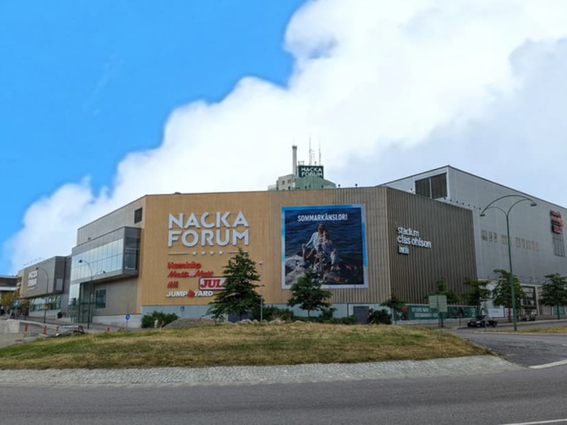 Hyra buss vid Nacka Forum i Nacka