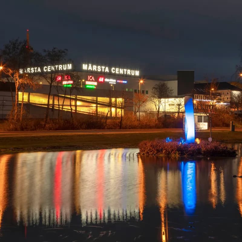 Hyra buss vid Märsta centrum för lokala gruppresor i Sigtuna