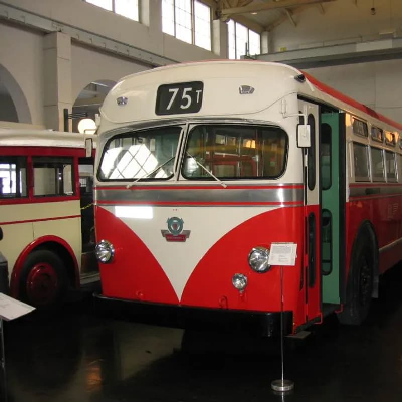 Hyra buss vid Scania Museum i Södertälje