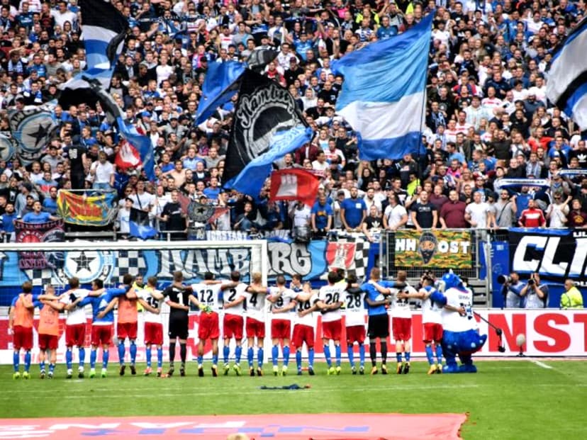 Hyra buss fotbollsmatch Stockholm – cupresor, träningsläger och supporterbuss