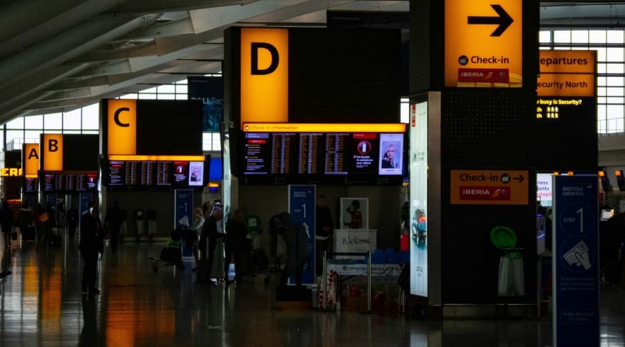 Amsterdam Schiphol Flygplats (AMS)
