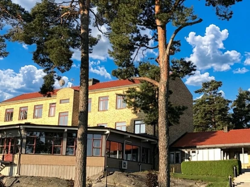 Bussuthyrning Runö Möten och Events