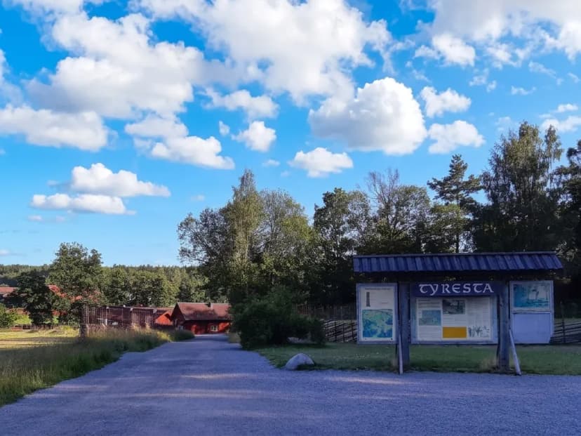 Bussuthyrning vid Tyresta nationalpark