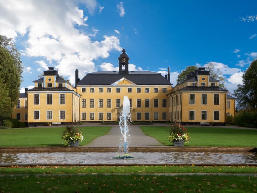 Hyra buss bröllop till Ulriksdals Slott i Solna